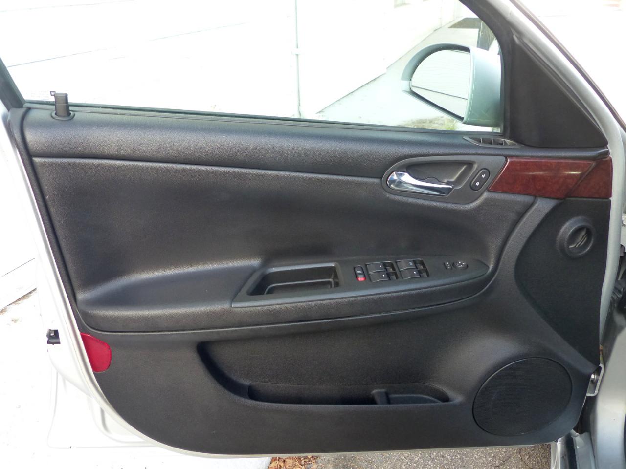 Chevrolet Impala LS 2011