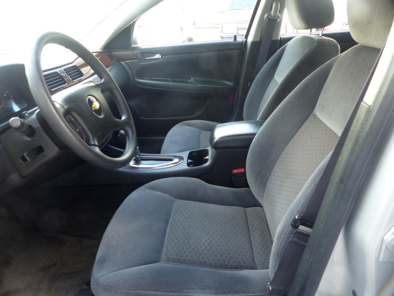 Chevrolet Impala LS 2011