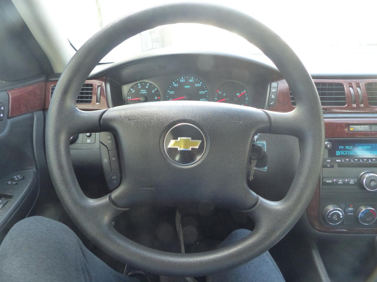 Chevrolet Impala LS 2011