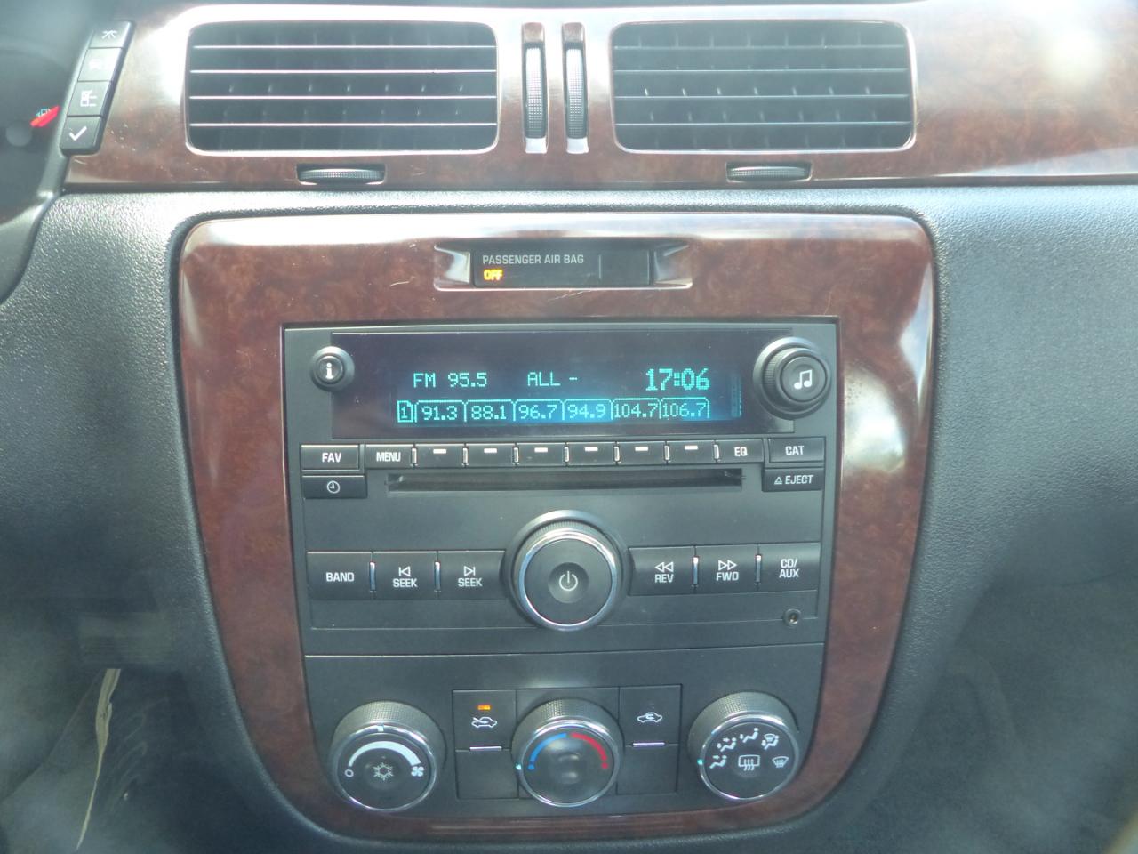 Chevrolet Impala LS 2011