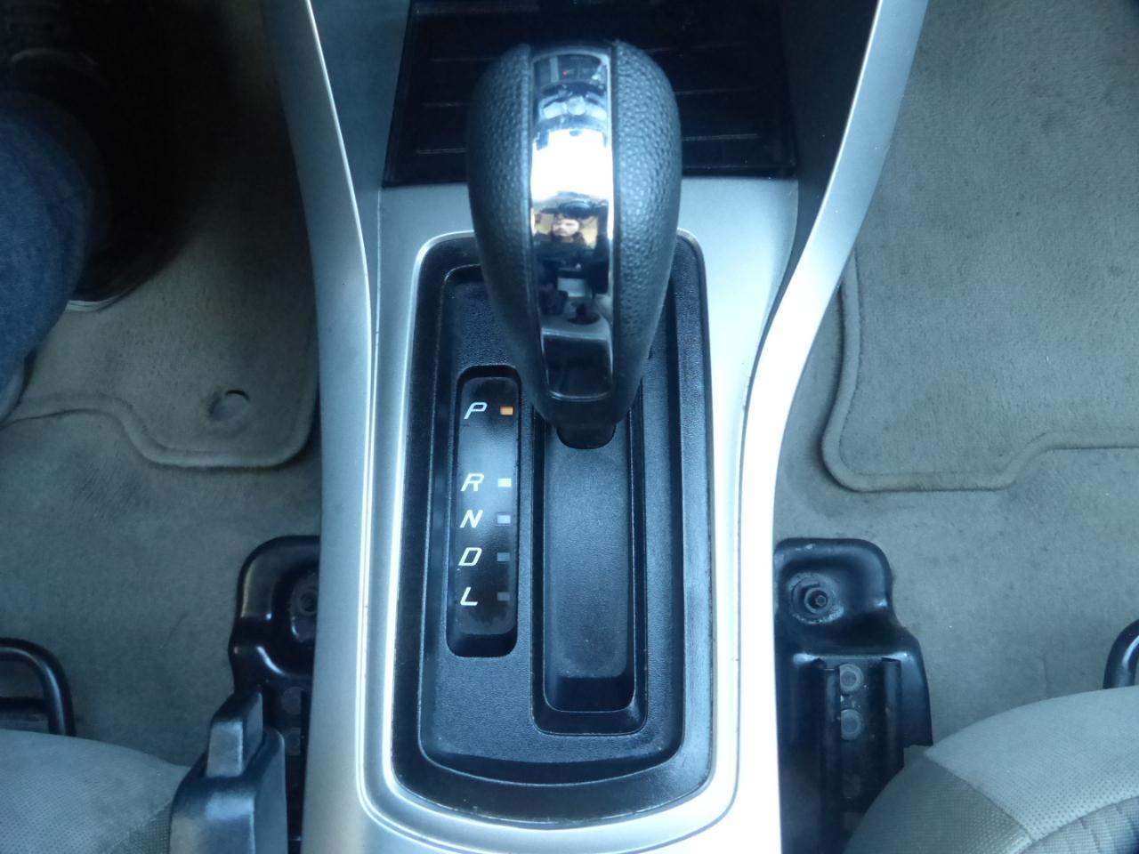 Ford Focus SE Sedan 2010