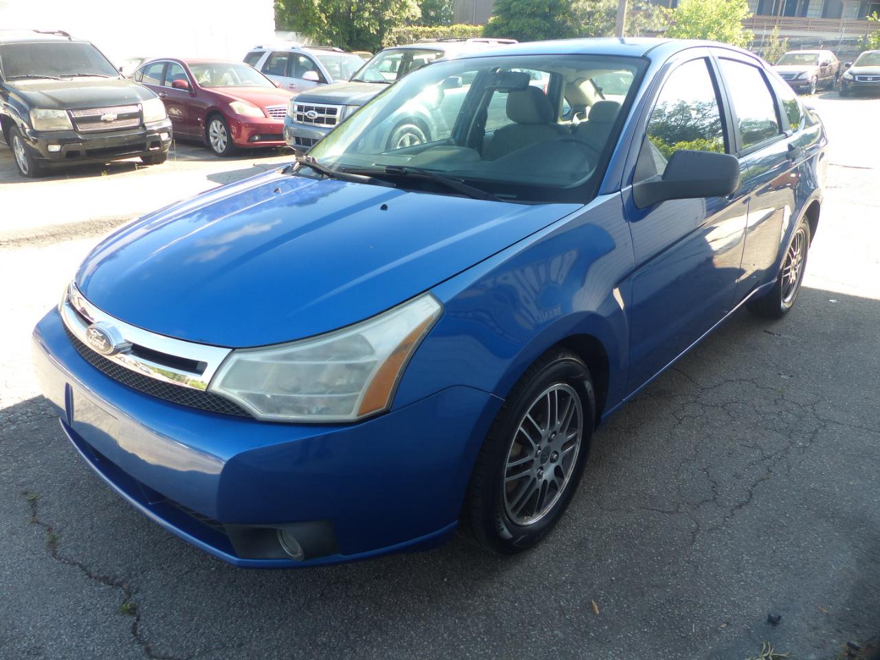 Ford Focus SE Sedan 2010
