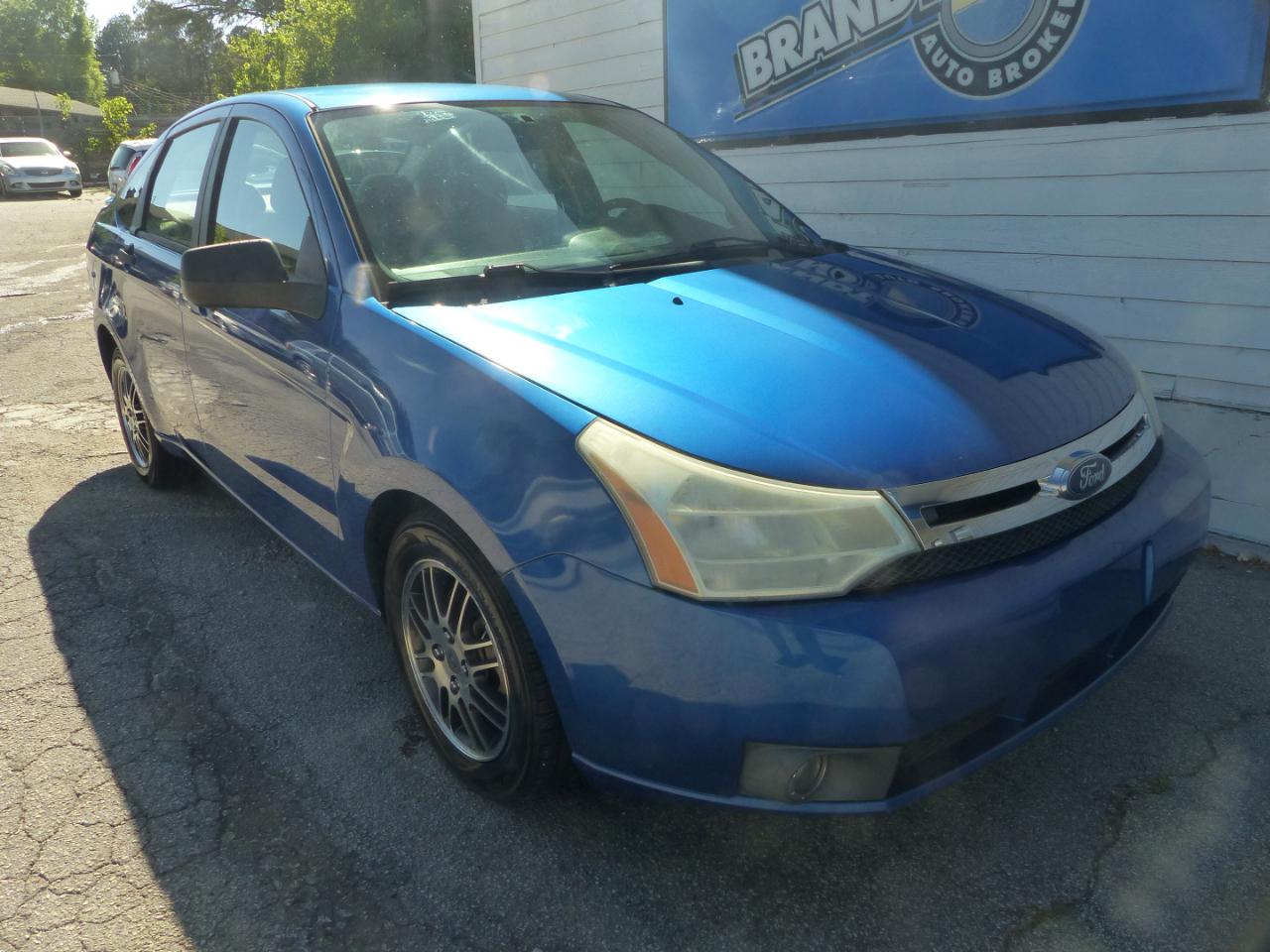 Ford Focus SE Sedan 2010