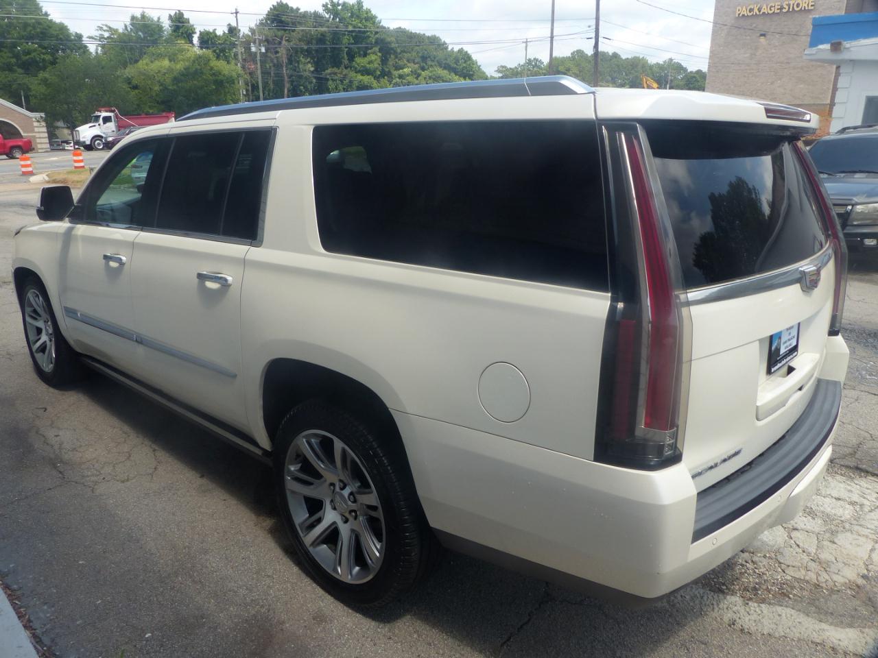 Cadillac Escalade ESV Premium 4WD 2015