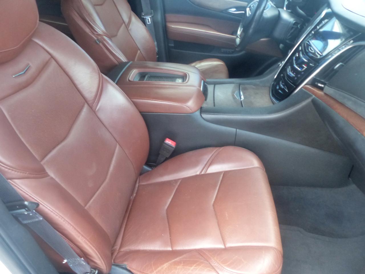Cadillac Escalade ESV Premium 4WD 2015