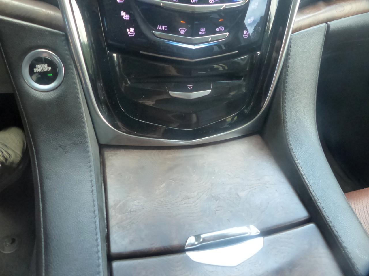 Cadillac Escalade ESV Premium 4WD 2015