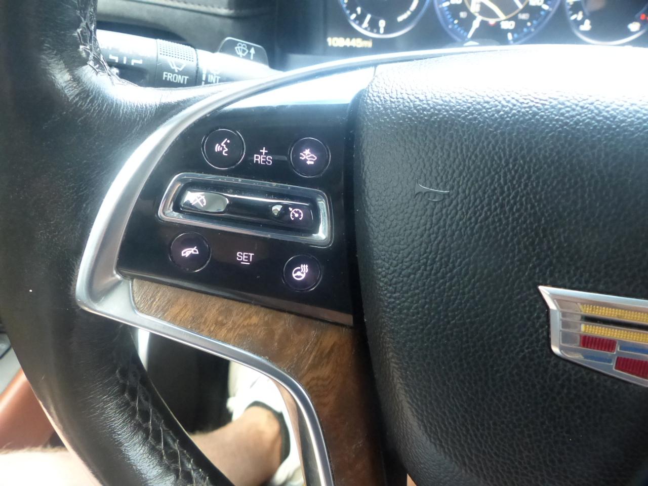Cadillac Escalade ESV Premium 4WD 2015