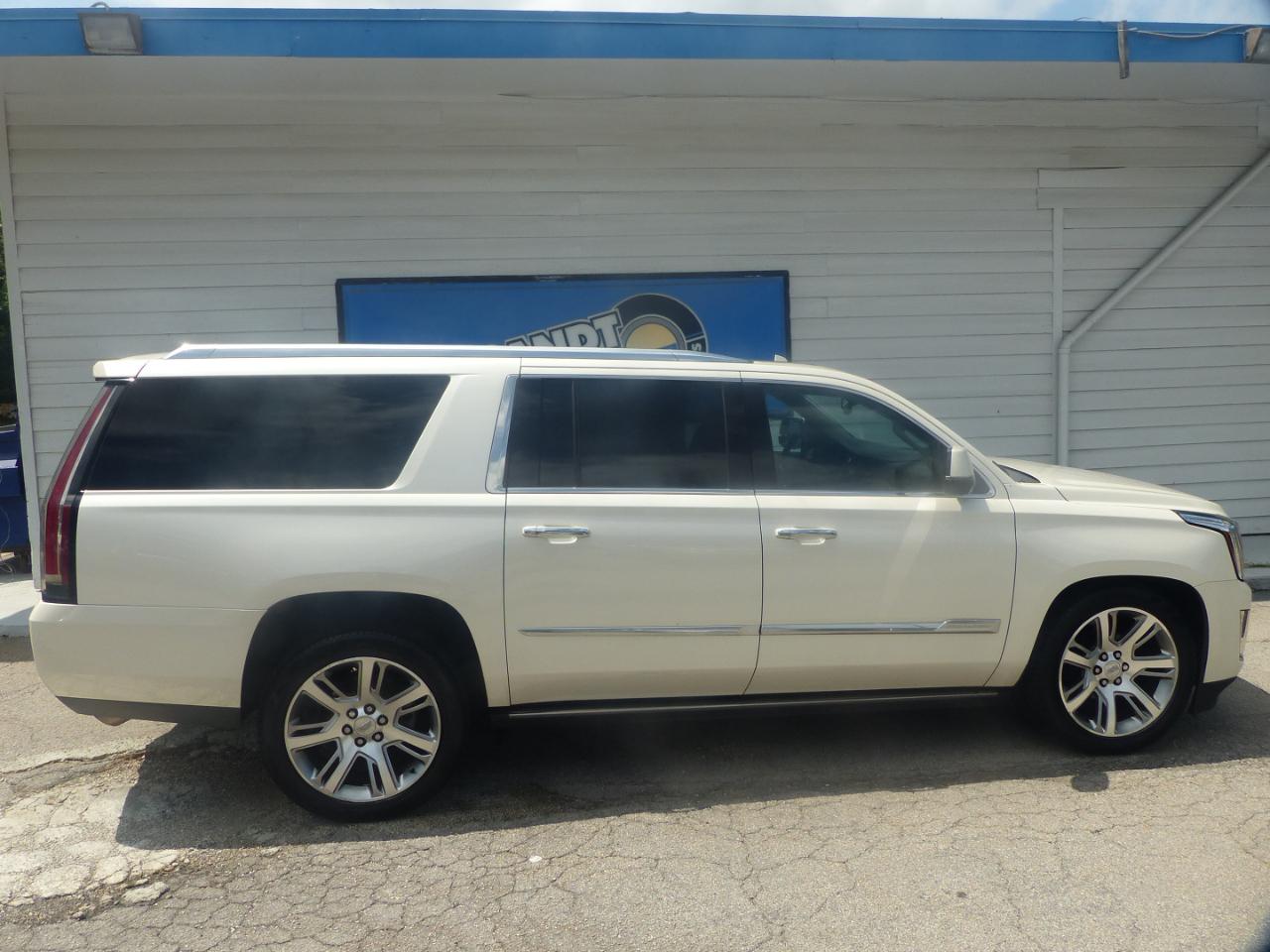Cadillac Escalade ESV Premium 4WD 2015