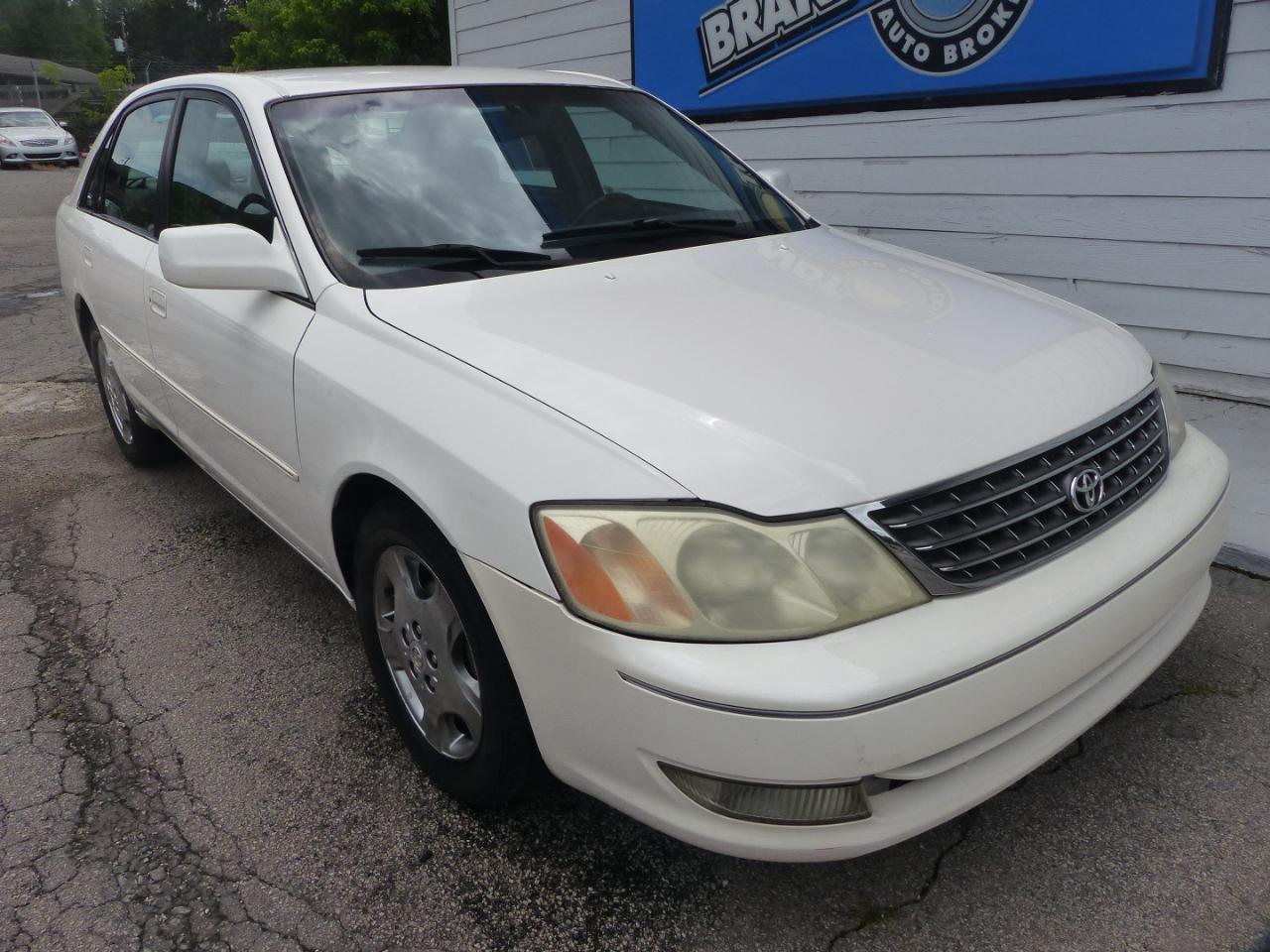 Toyota Avalon XL 2004