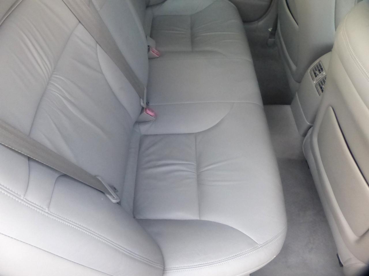 Lexus ES 330 Sedan 2004