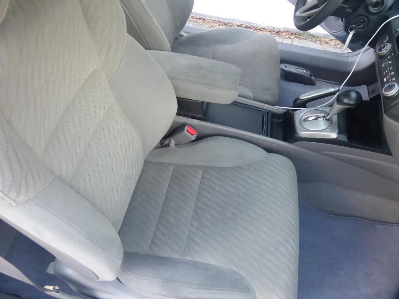 Honda Civic LX Coupe AT 2009