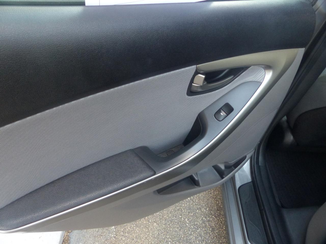 Hyundai Elantra GLS A/T 2013