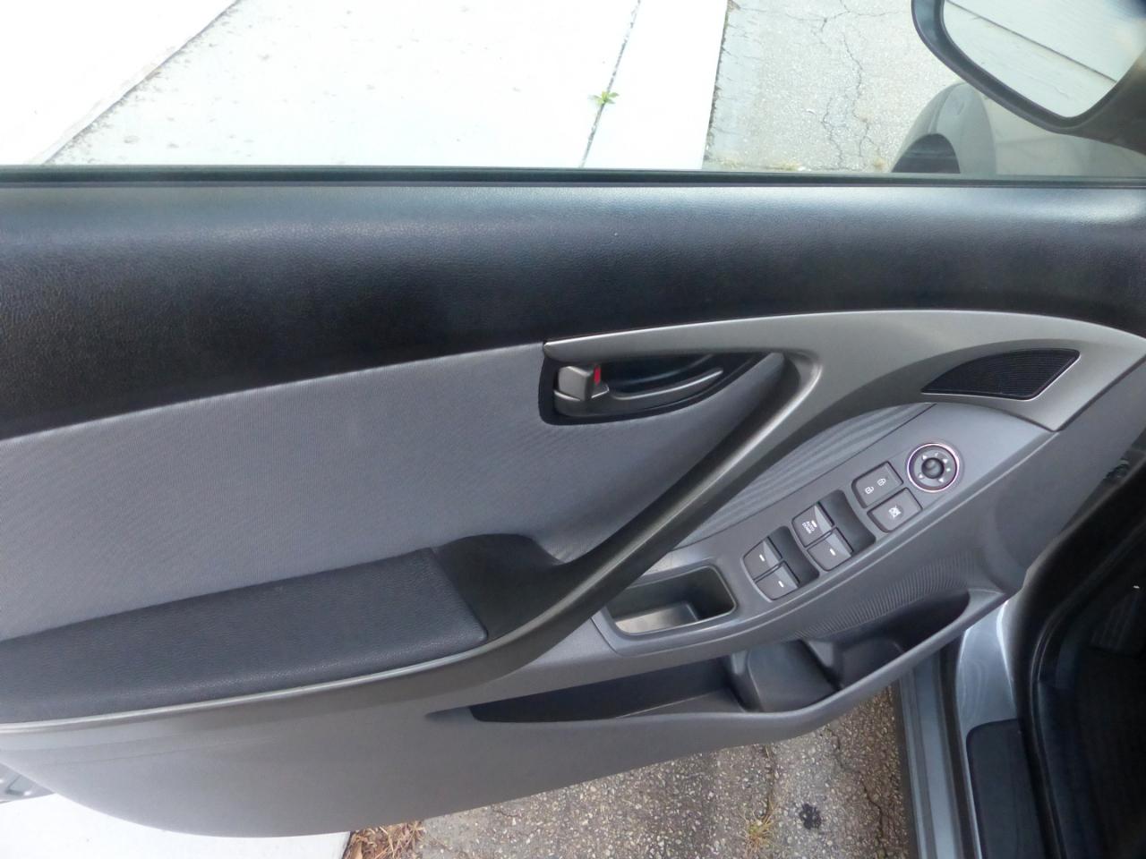 Hyundai Elantra GLS A/T 2013