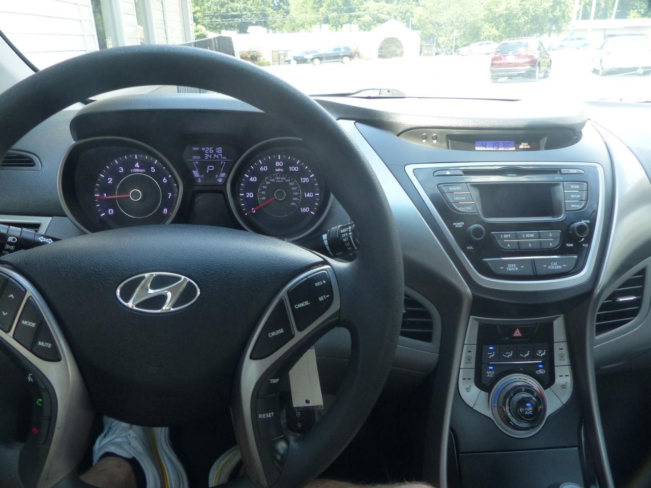 Hyundai Elantra GLS A/T 2013