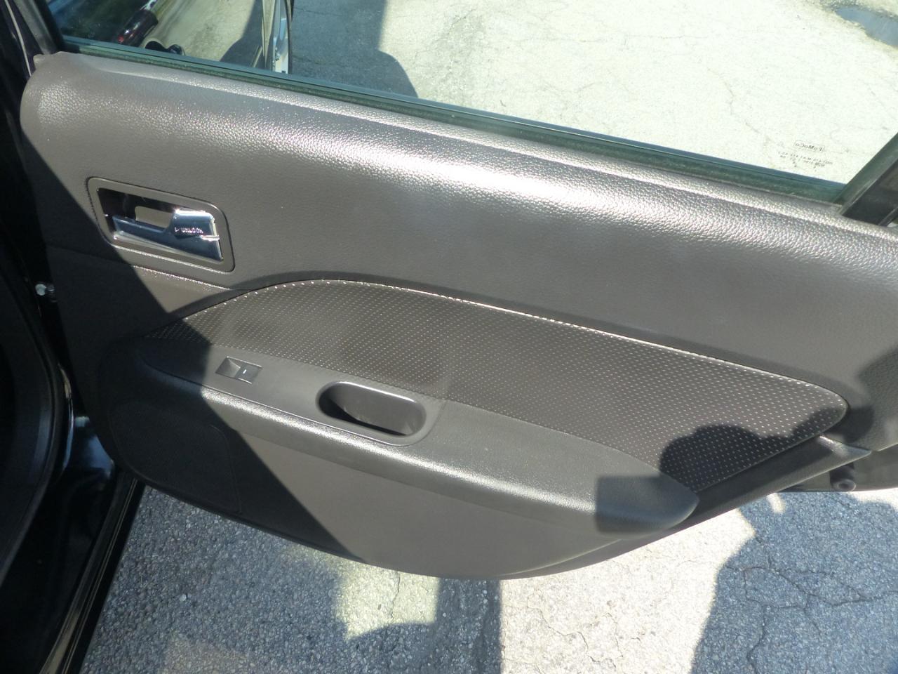 Ford Fusion V6 SEL 2006