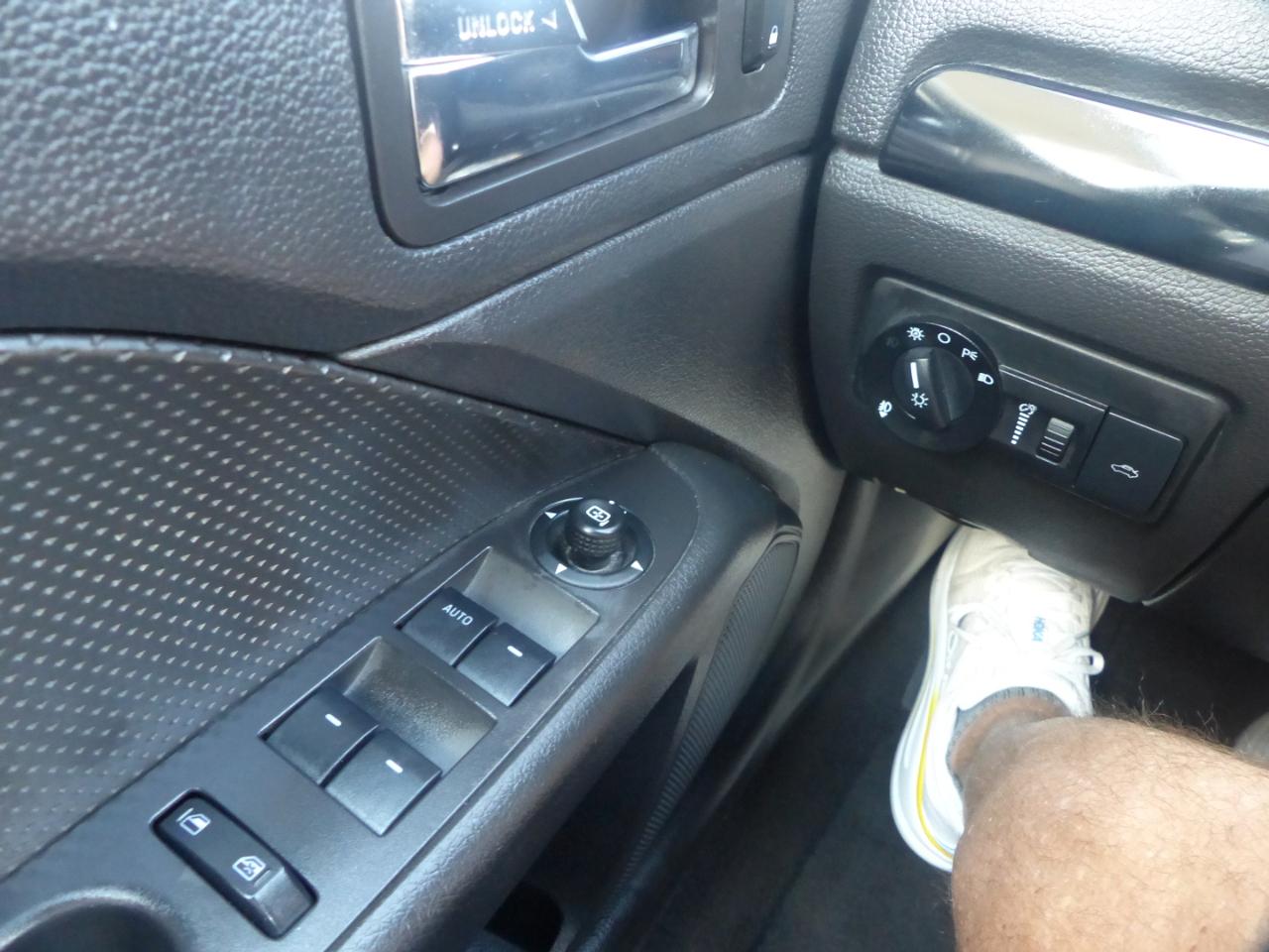 Ford Fusion V6 SEL 2006