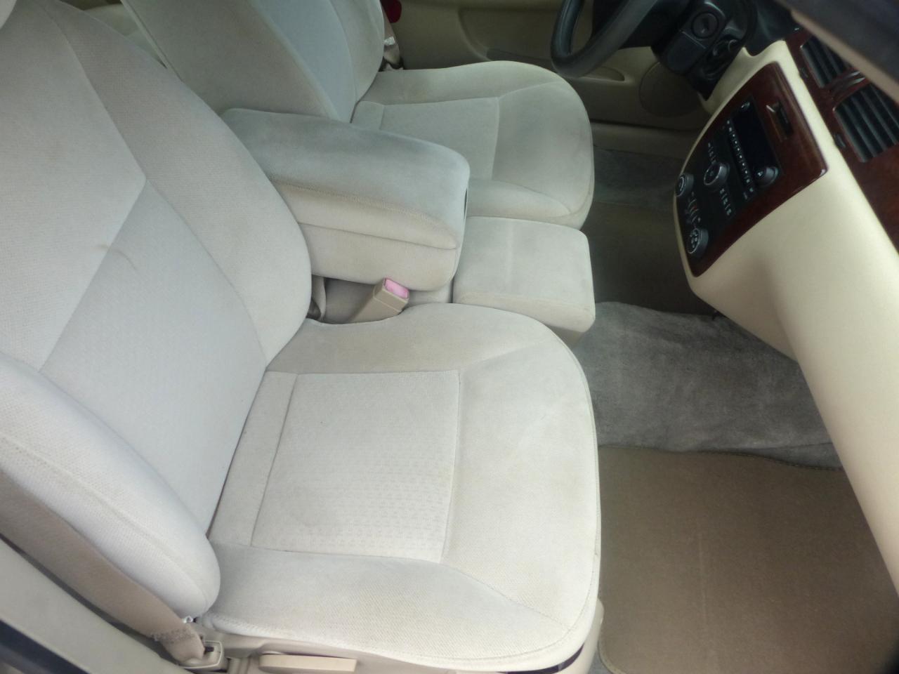 Chevrolet Impala LS 2010