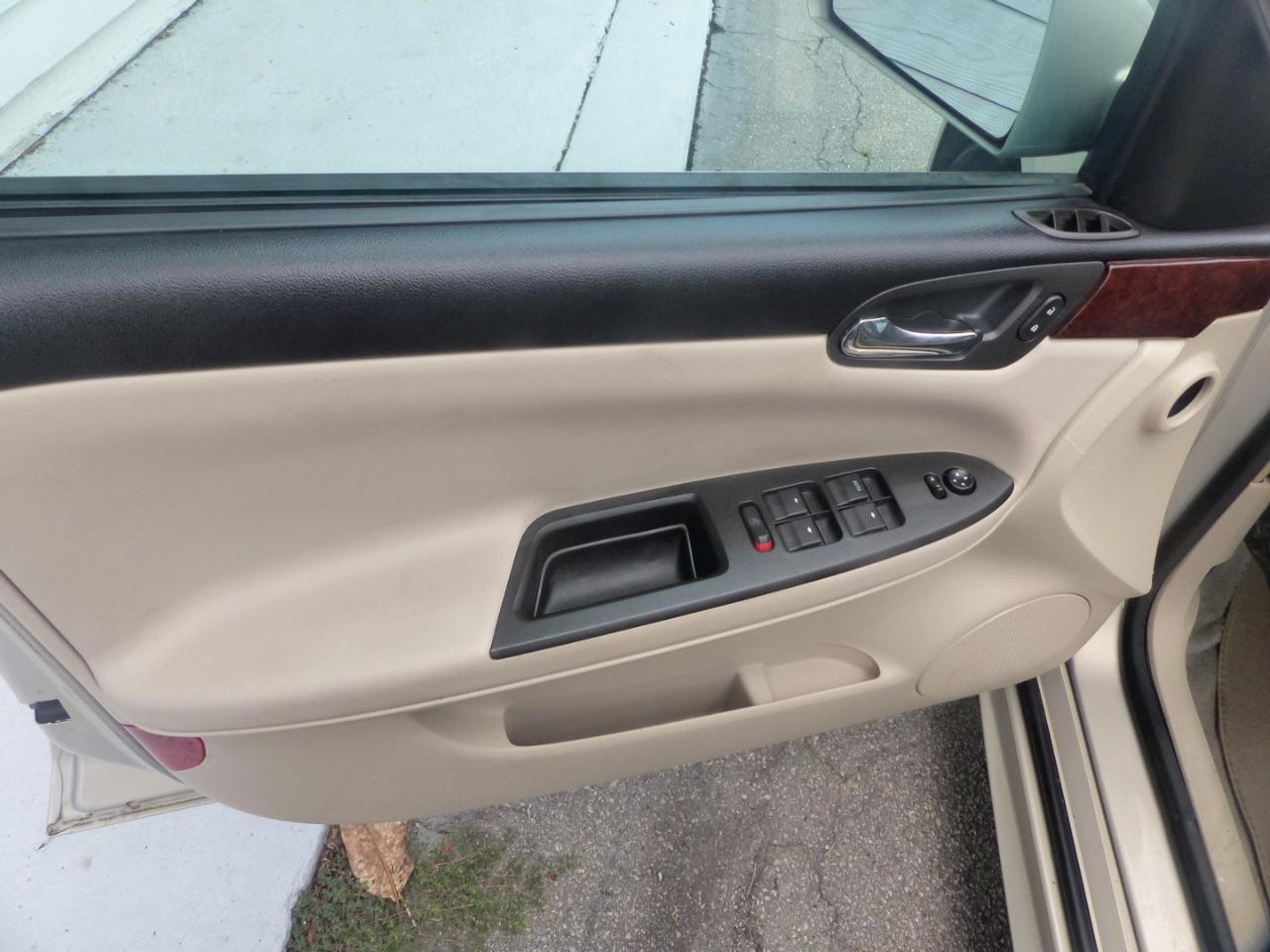 Chevrolet Impala LS 2010
