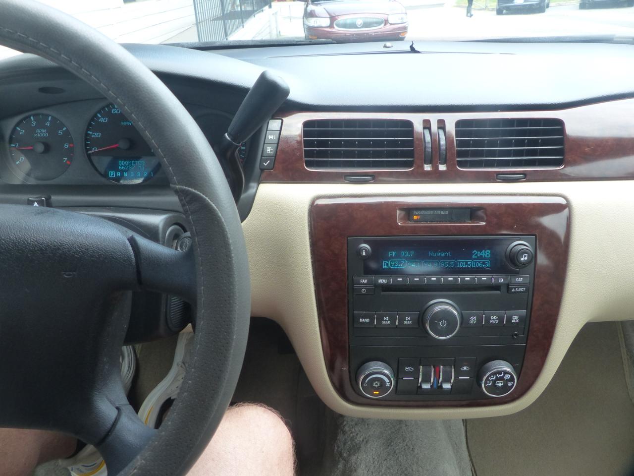 Chevrolet Impala LS 2010