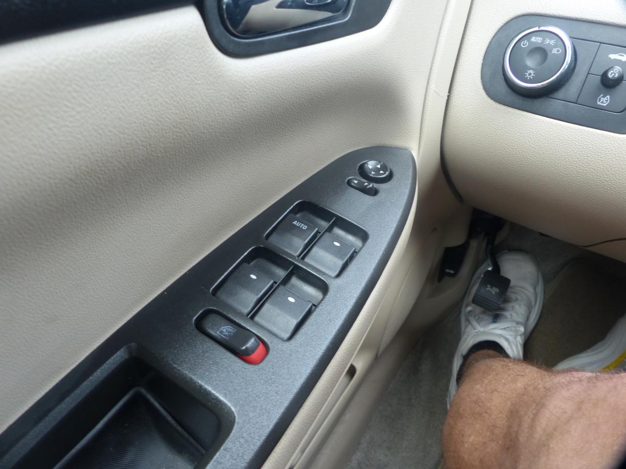 Chevrolet Impala LS 2010