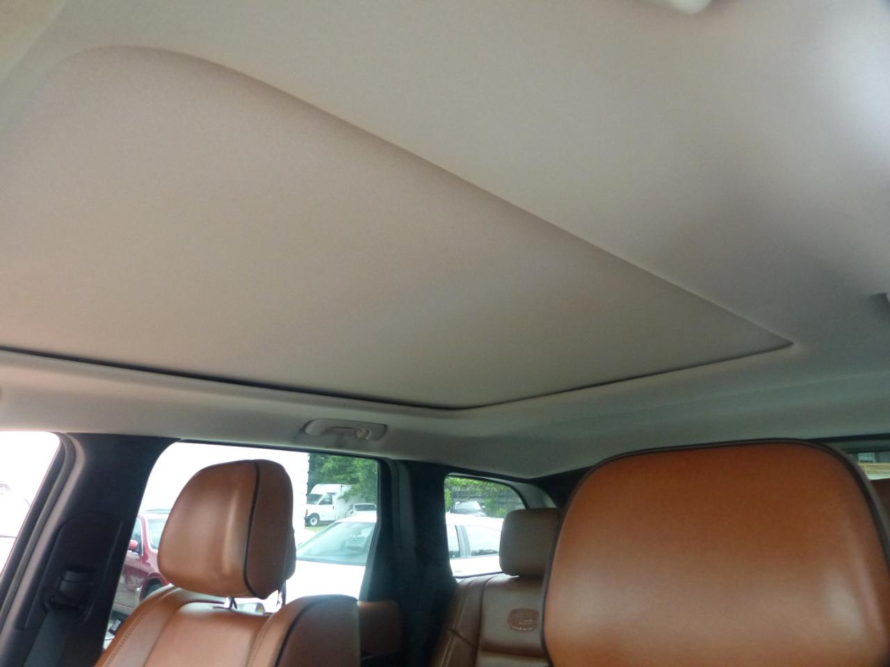 Jeep Grand Cherokee Overland 2WD 2012