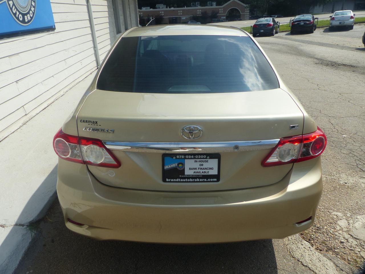 Toyota Corolla LE 4-Speed AT 2013