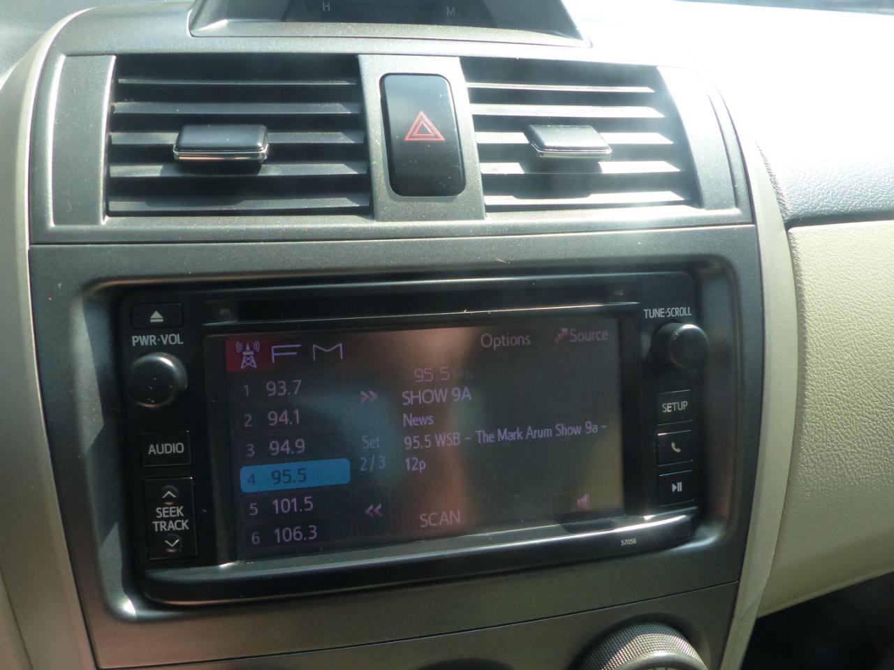 Toyota Corolla LE 4-Speed AT 2013