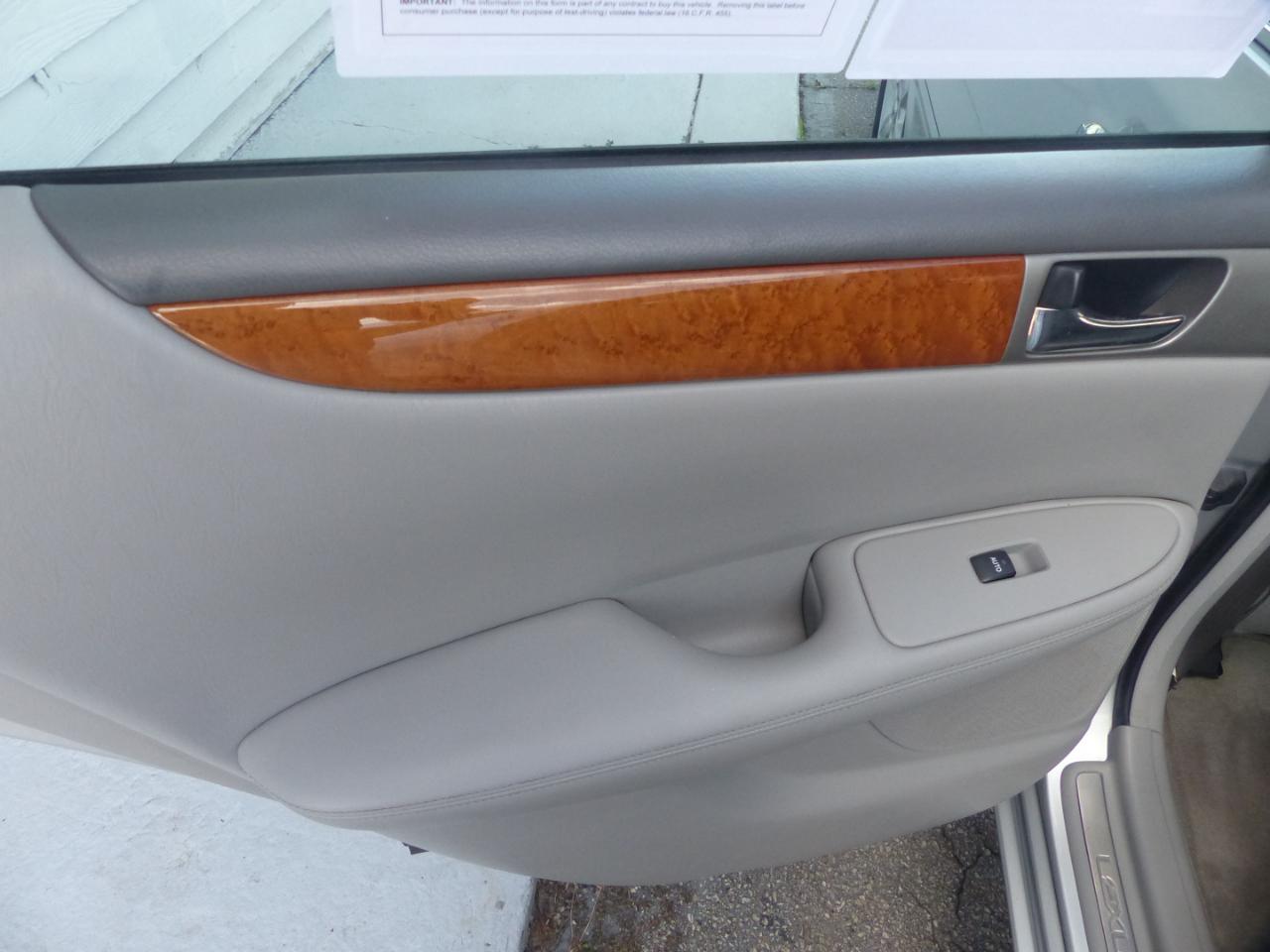 Lexus ES 330 Sedan 2005