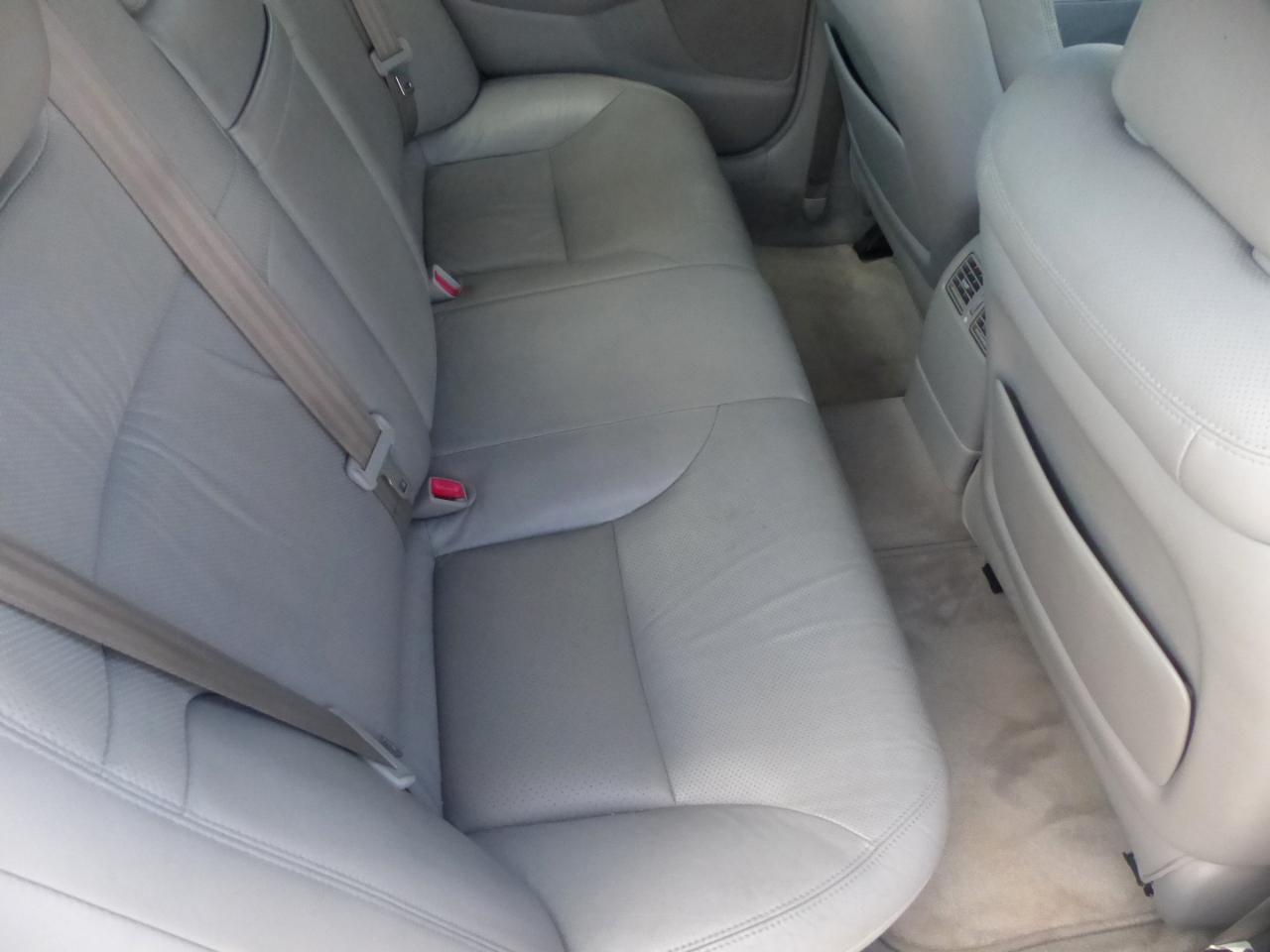 Lexus ES 330 Sedan 2005