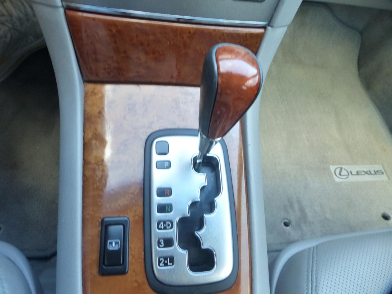 Lexus ES 330 Sedan 2005