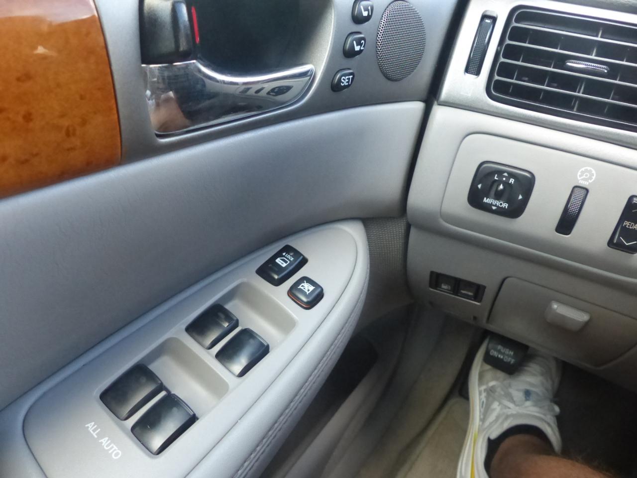 Lexus ES 330 Sedan 2005