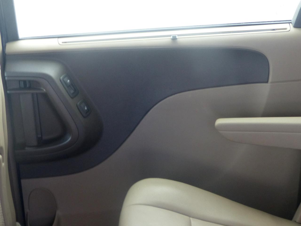 Chrysler Town & Country Touring-L 2014