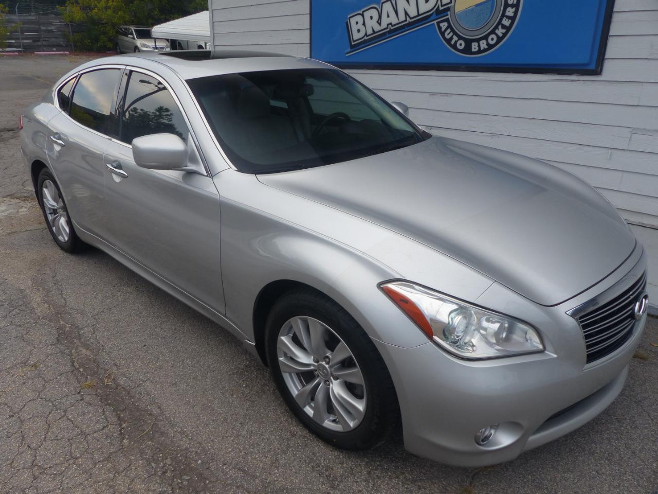 Infiniti M M37 2011