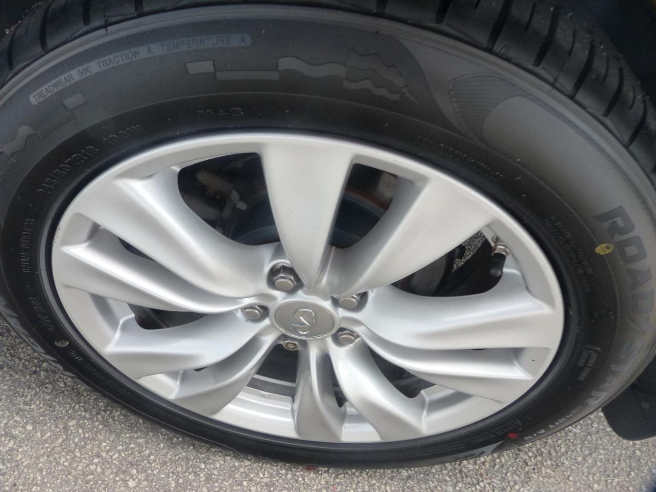 Infiniti M M37 2011