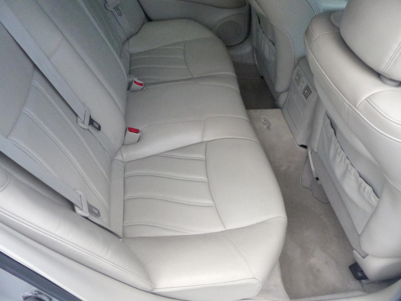 Infiniti M M37 2011
