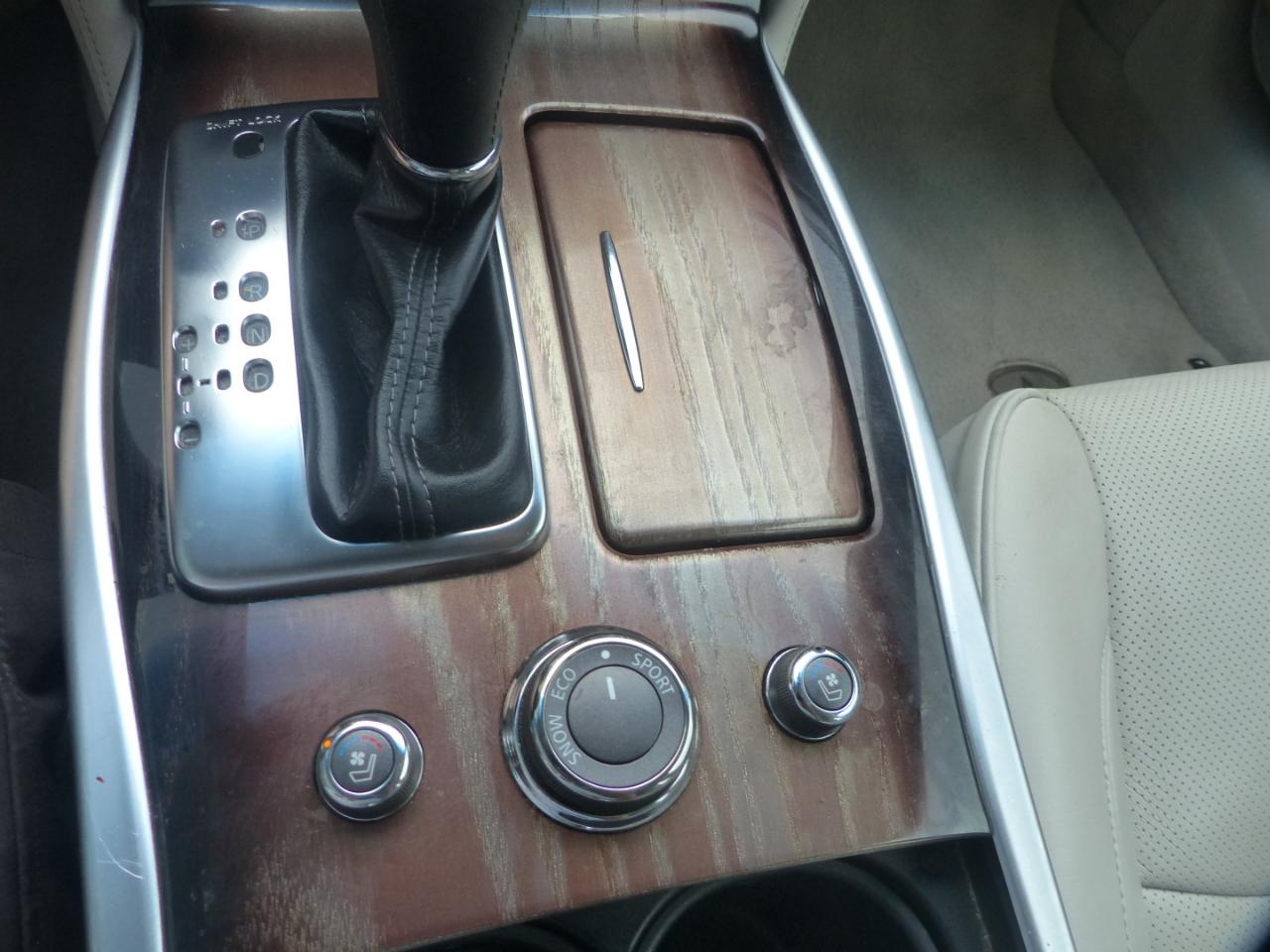 Infiniti M M37 2011