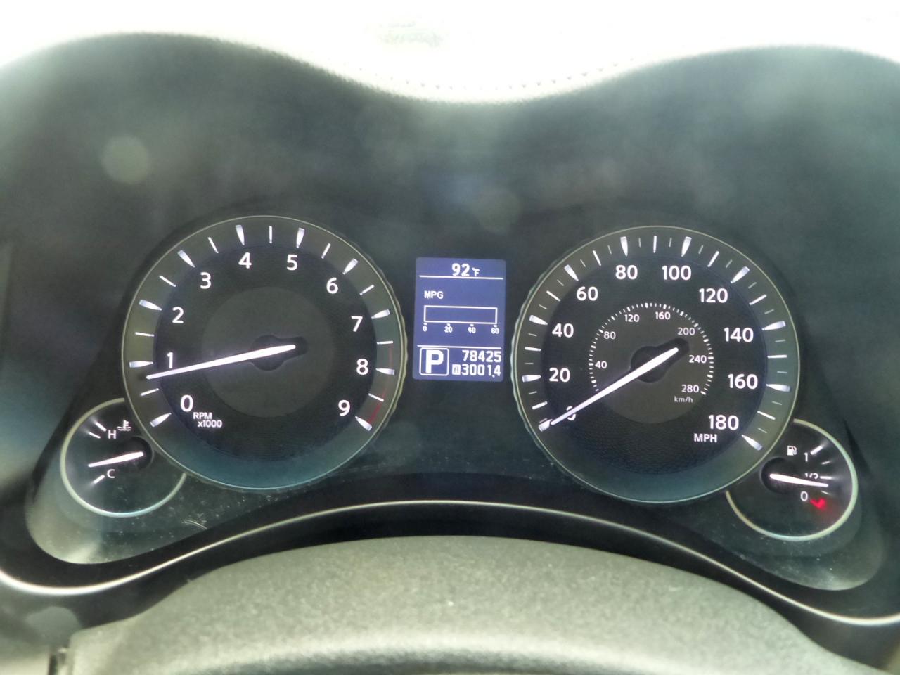 Infiniti M M37 2011