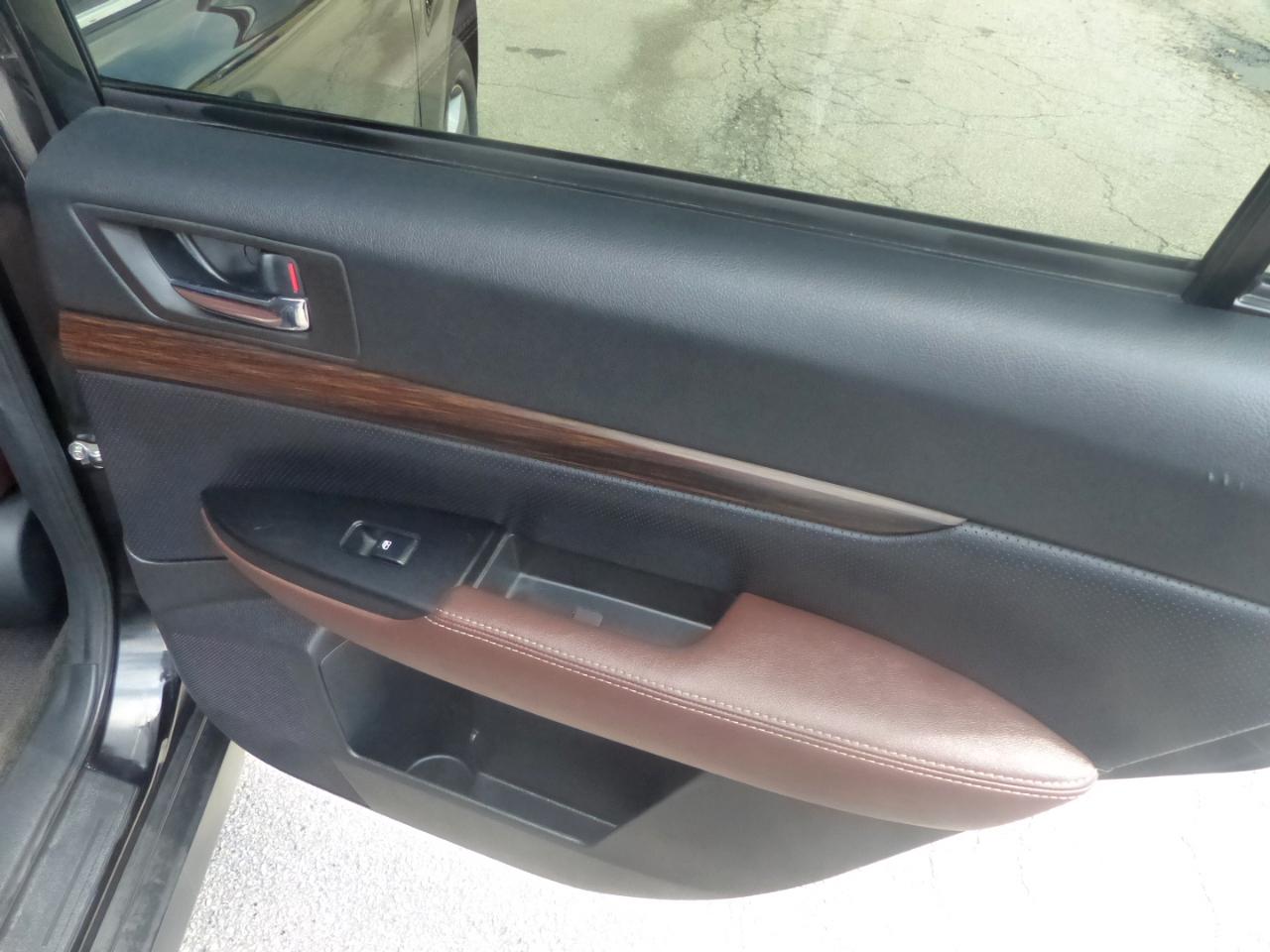 Subaru Outback 2.5i Limited 2013