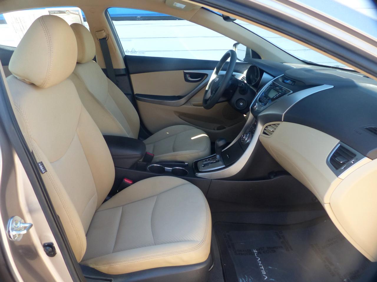 Hyundai Elantra GLS A/T 2013
