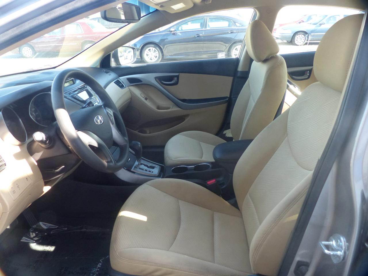 Hyundai Elantra GLS A/T 2013