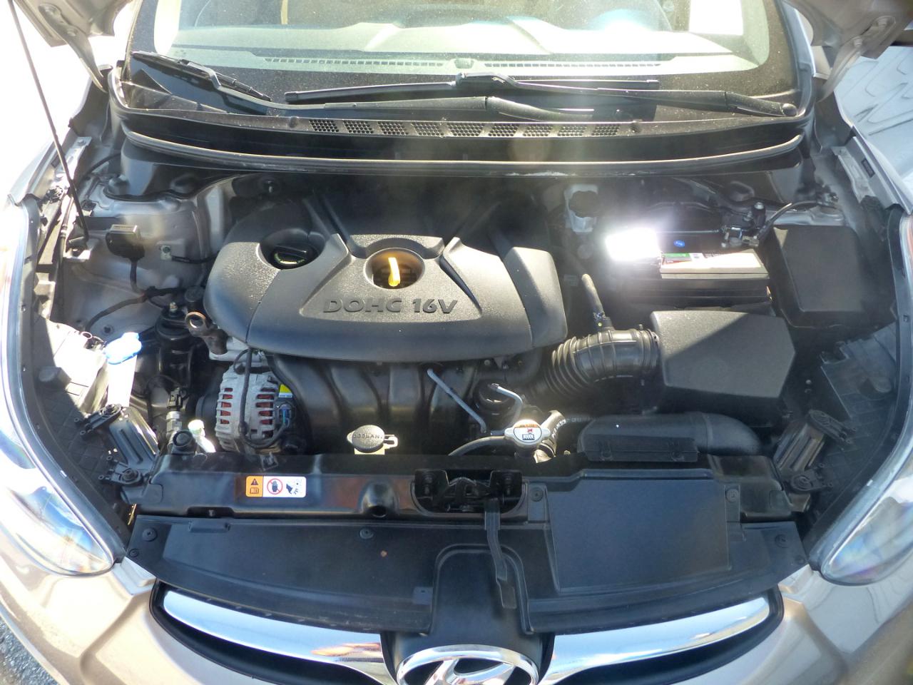 Hyundai Elantra GLS A/T 2013