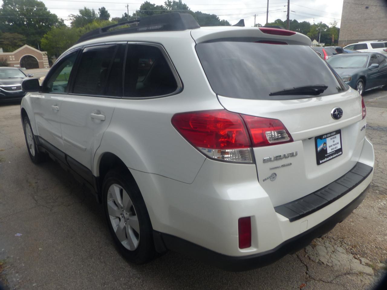 Subaru Outback 2.5i Limited 2011
