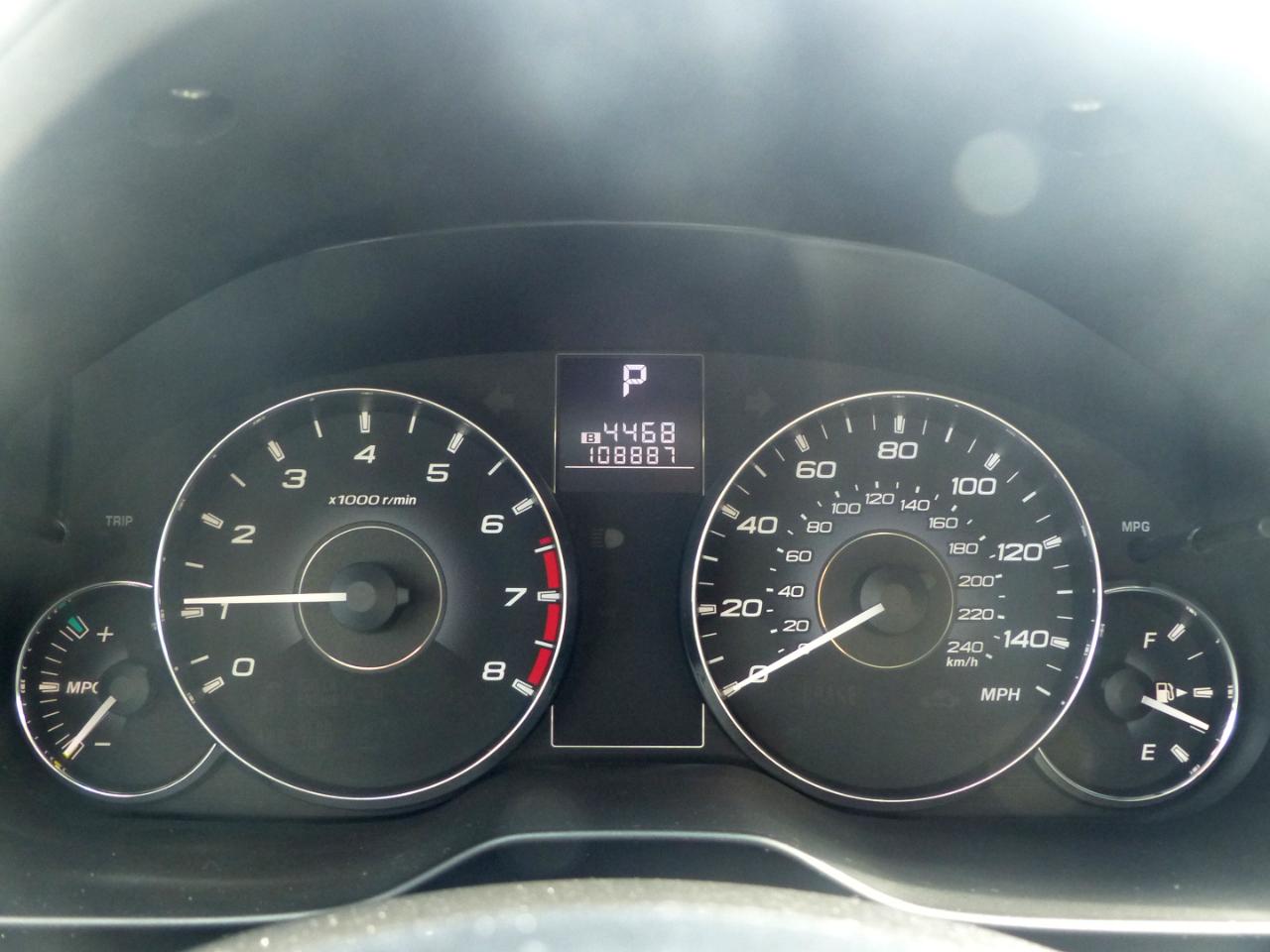 Subaru Outback 2.5i Limited 2011