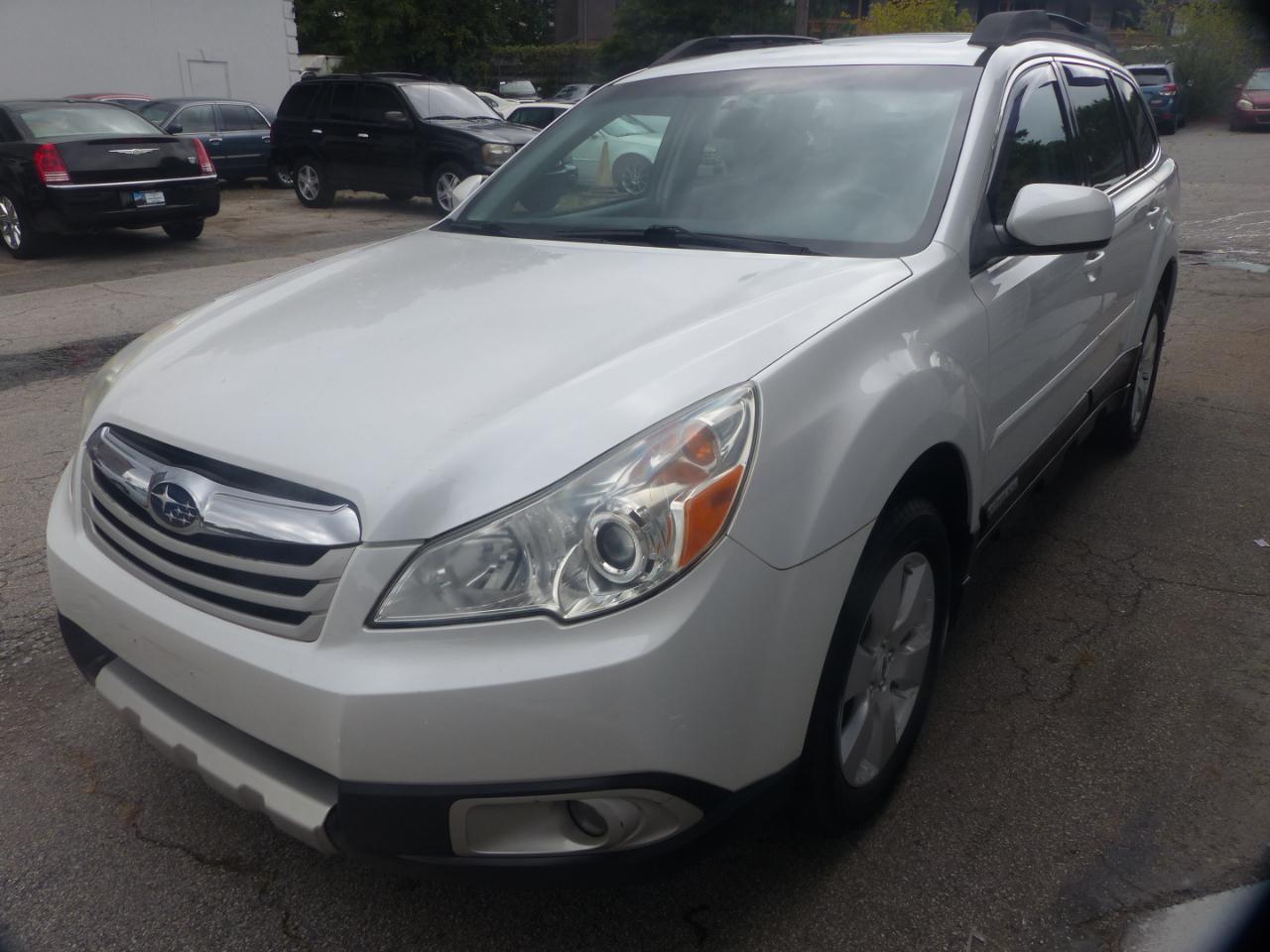 Subaru Outback 2.5i Limited 2011