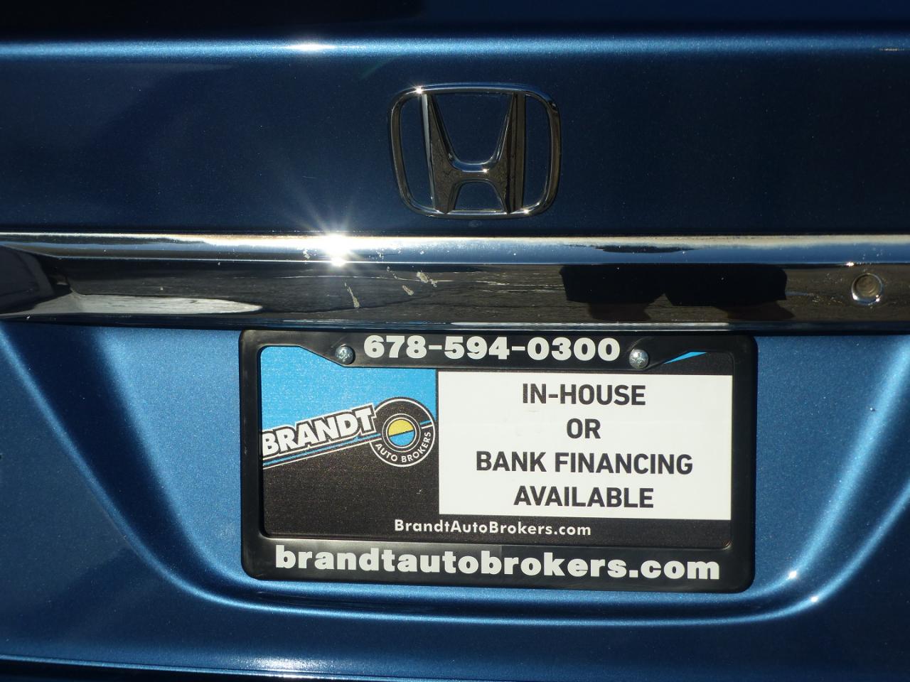 Honda Civic LX Sedan 5-Speed AT 2011