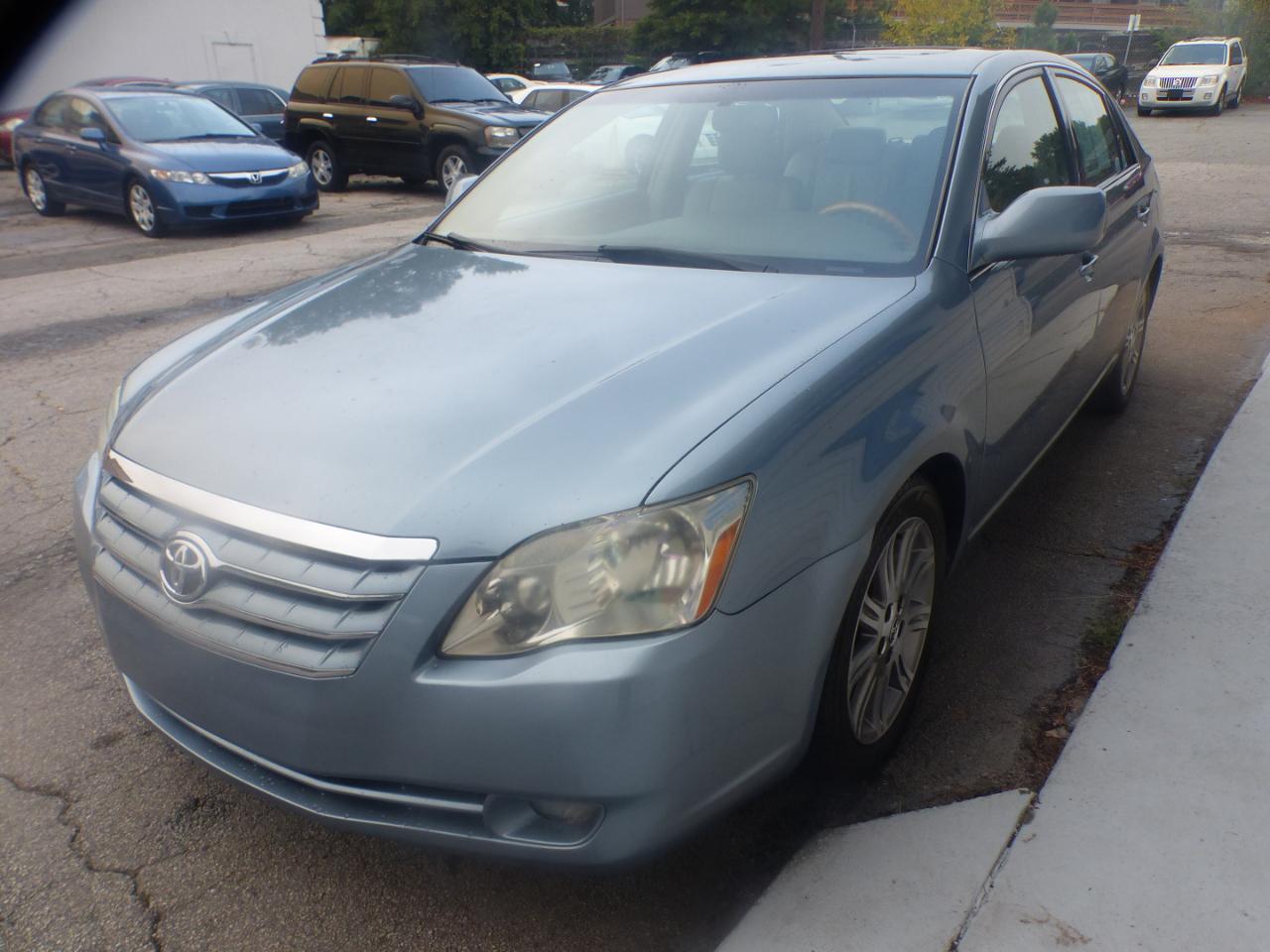 Toyota Avalon Limited 2005