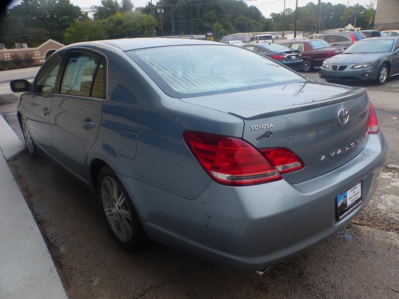 Toyota Avalon Limited 2005