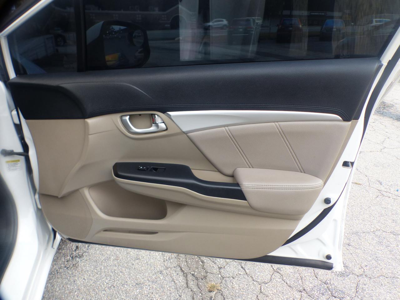 Honda Civic EX-L Sedan 5-Speed AT 2013