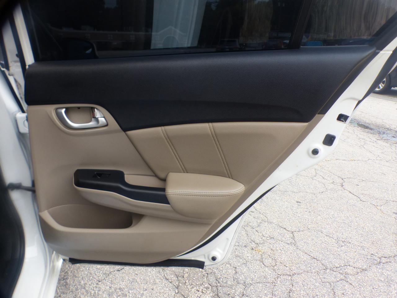 Honda Civic EX-L Sedan 5-Speed AT 2013