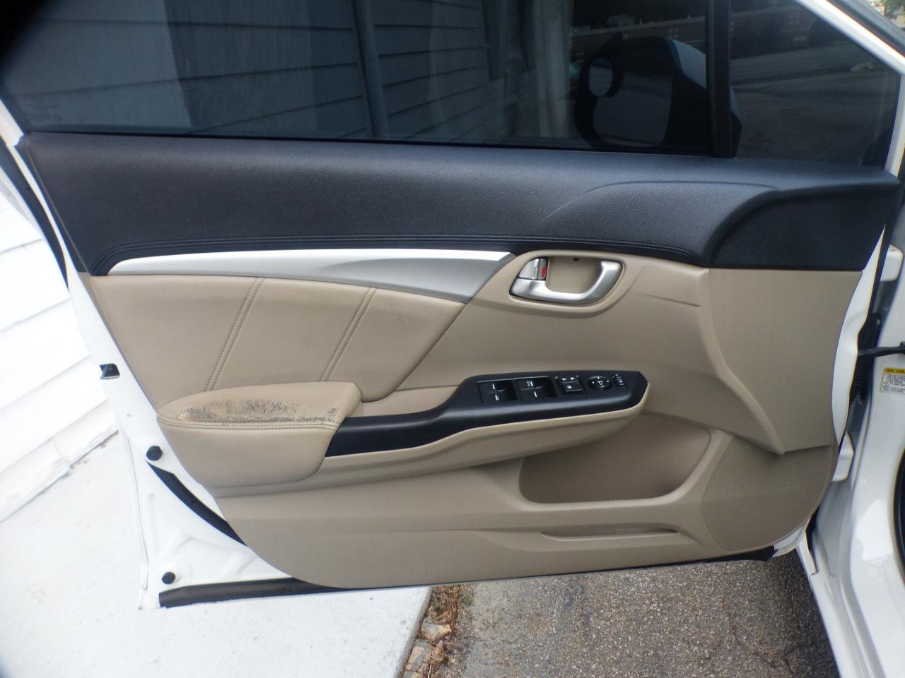 Honda Civic EX-L Sedan 5-Speed AT 2013